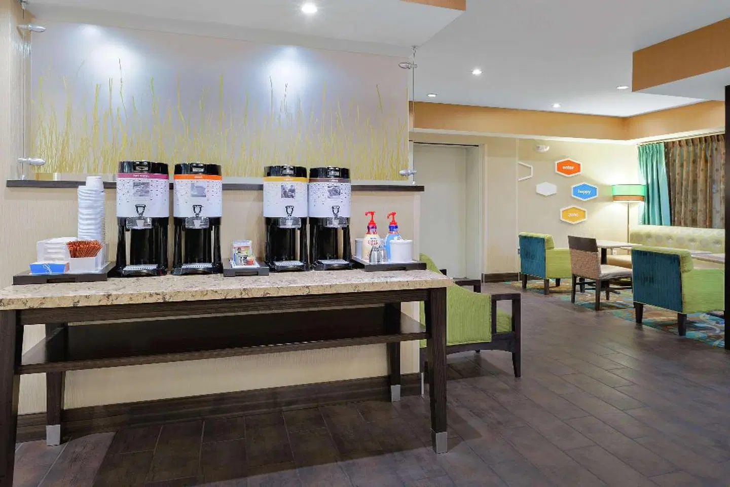 Hampton Inn Bakersfield-Central Bar