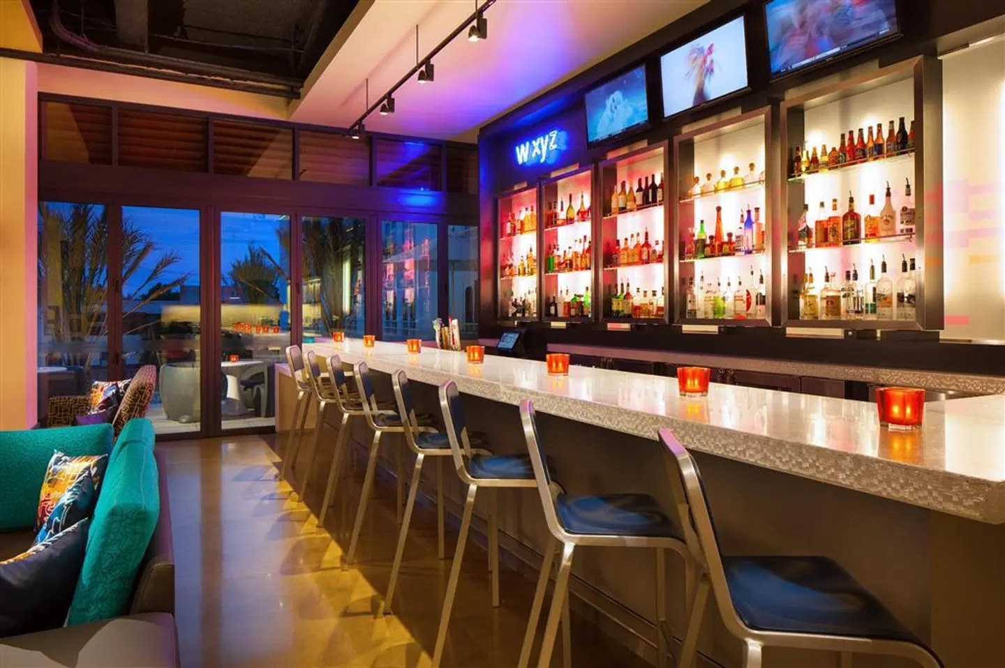 Aloft El Segundo - Los Angeles Airport Bar