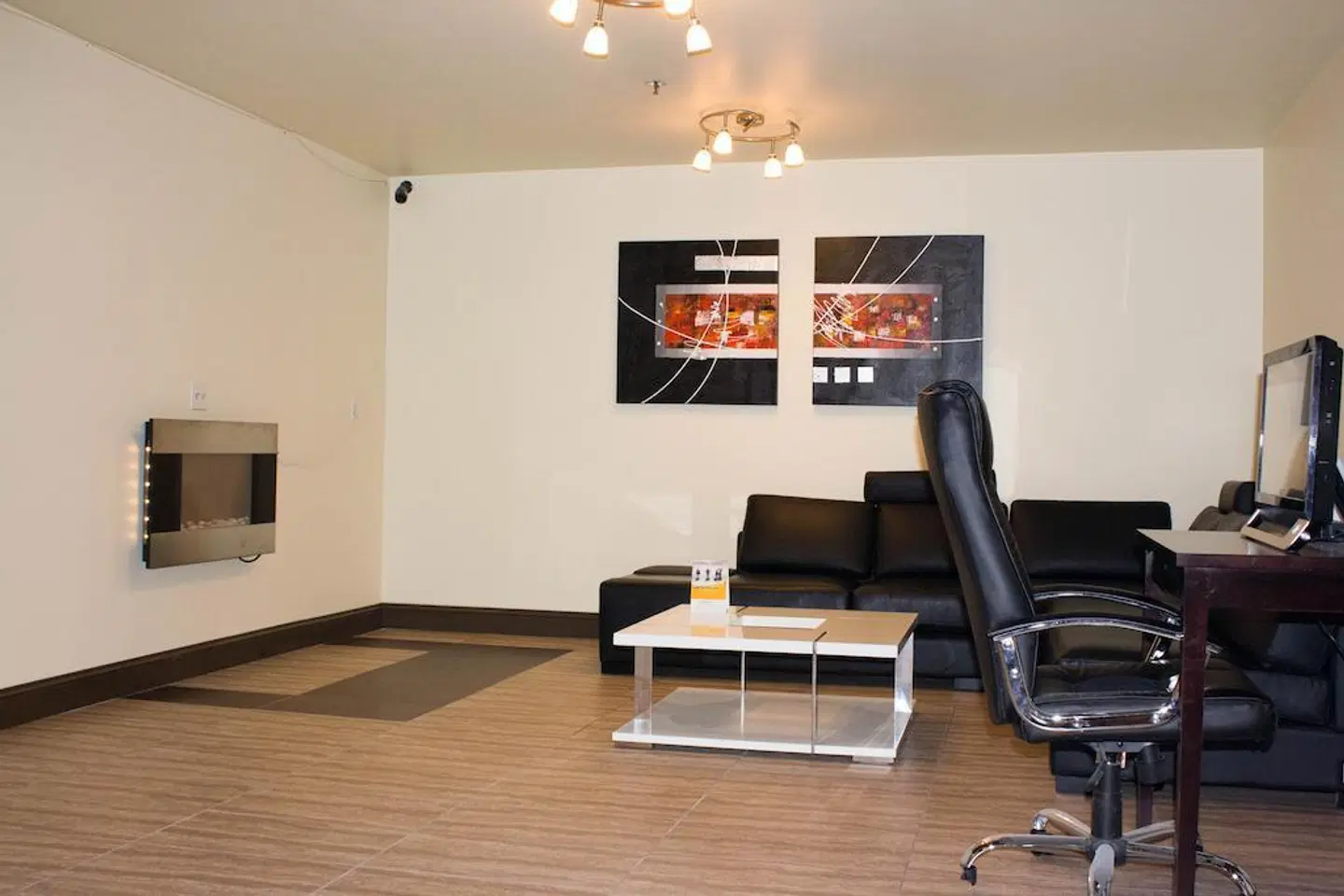 Quality Inn near Mammoth Mountain Ski Resort SPORTS_AND_LEISURE