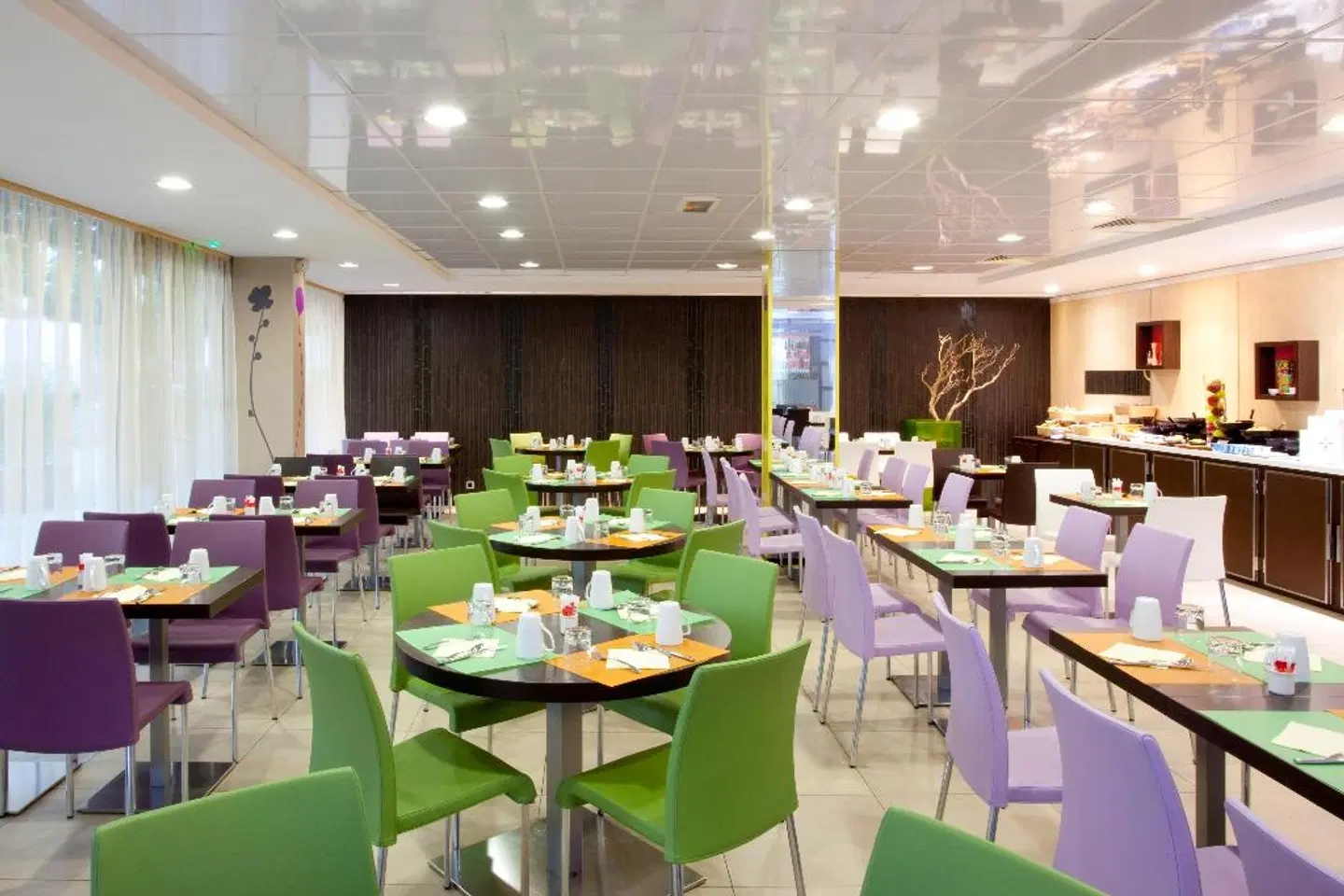 Holiday Inn Express Paris-Canal De La Villette Restaurant