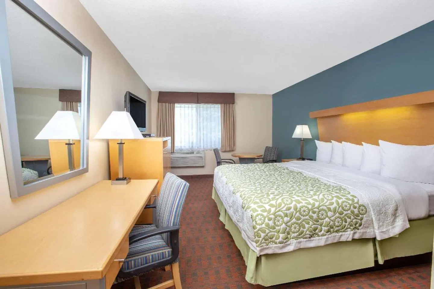 Days Inn by Wyndham Woodland ROOM_EXAMPLE