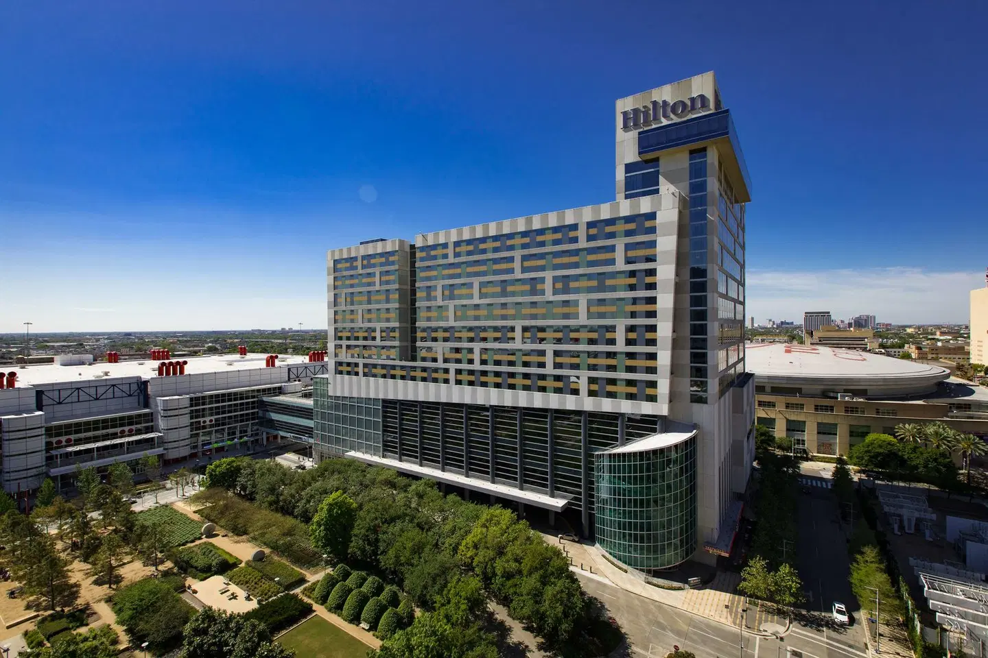 Hilton Americas Houston EXTERIOR
