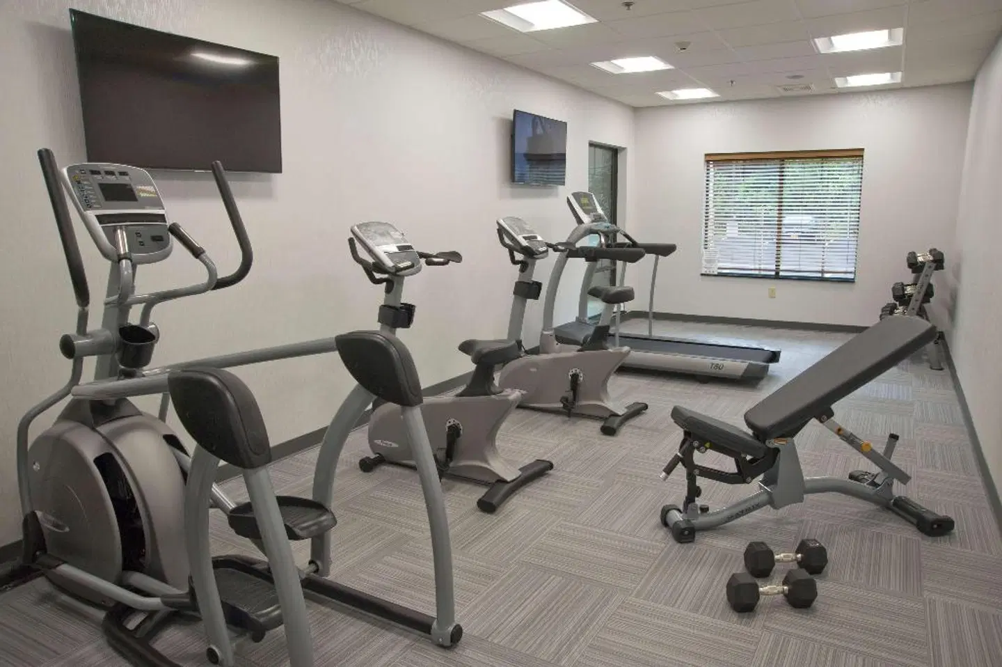 Best Western - Harbour Inn & Suites SPORTS_AND_LEISURE