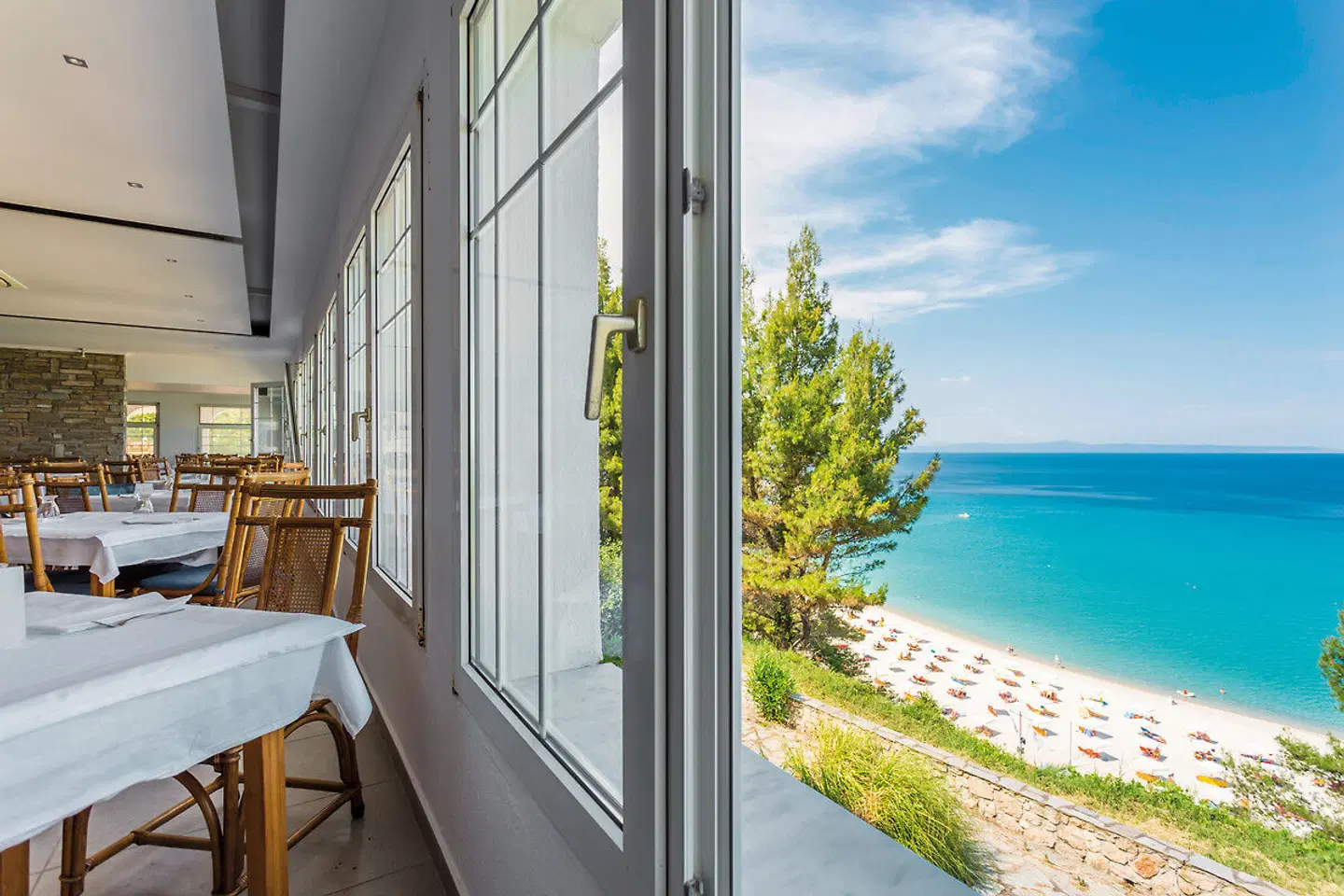 Canvas by Mitsis Alexander the Great Beach Terrasse