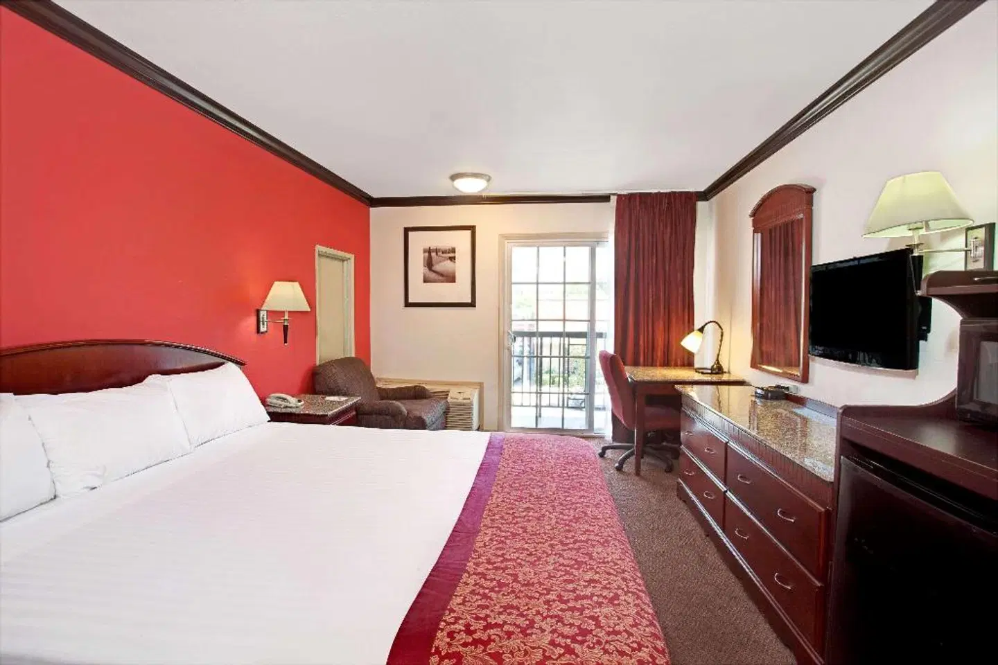 Ramada by Wyndham Pasadena ROOM_EXAMPLE