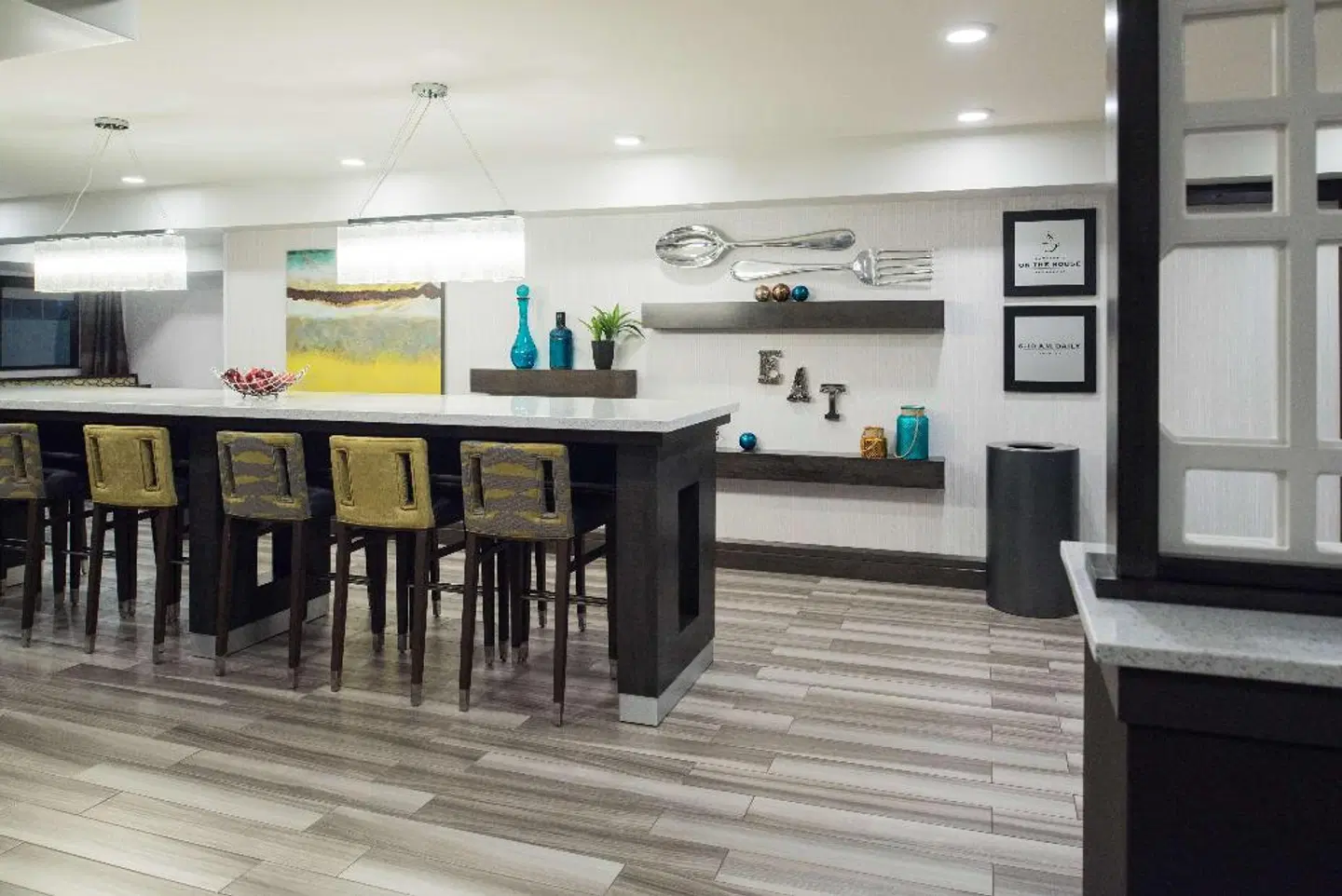 Hampton Inn Monterey Bar