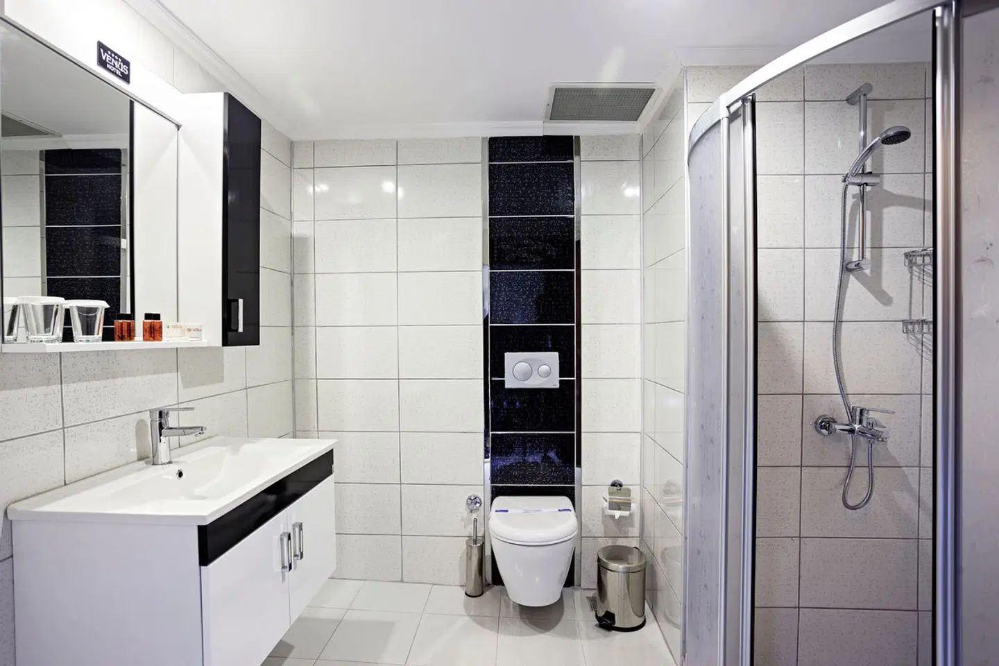 Bieno Venüs Hotel & Spa Badezimmer