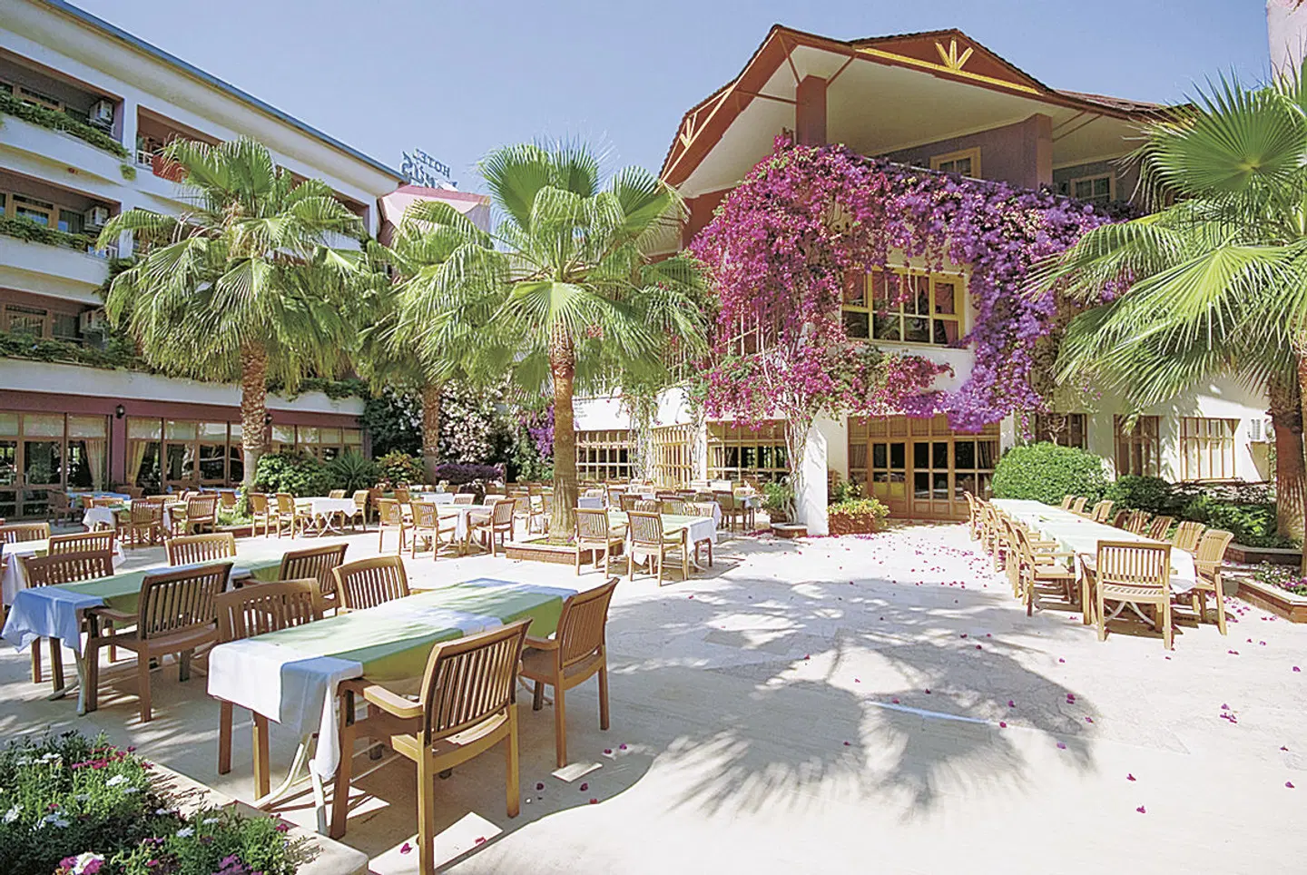 Bieno Venüs Hotel & Spa Terrasse