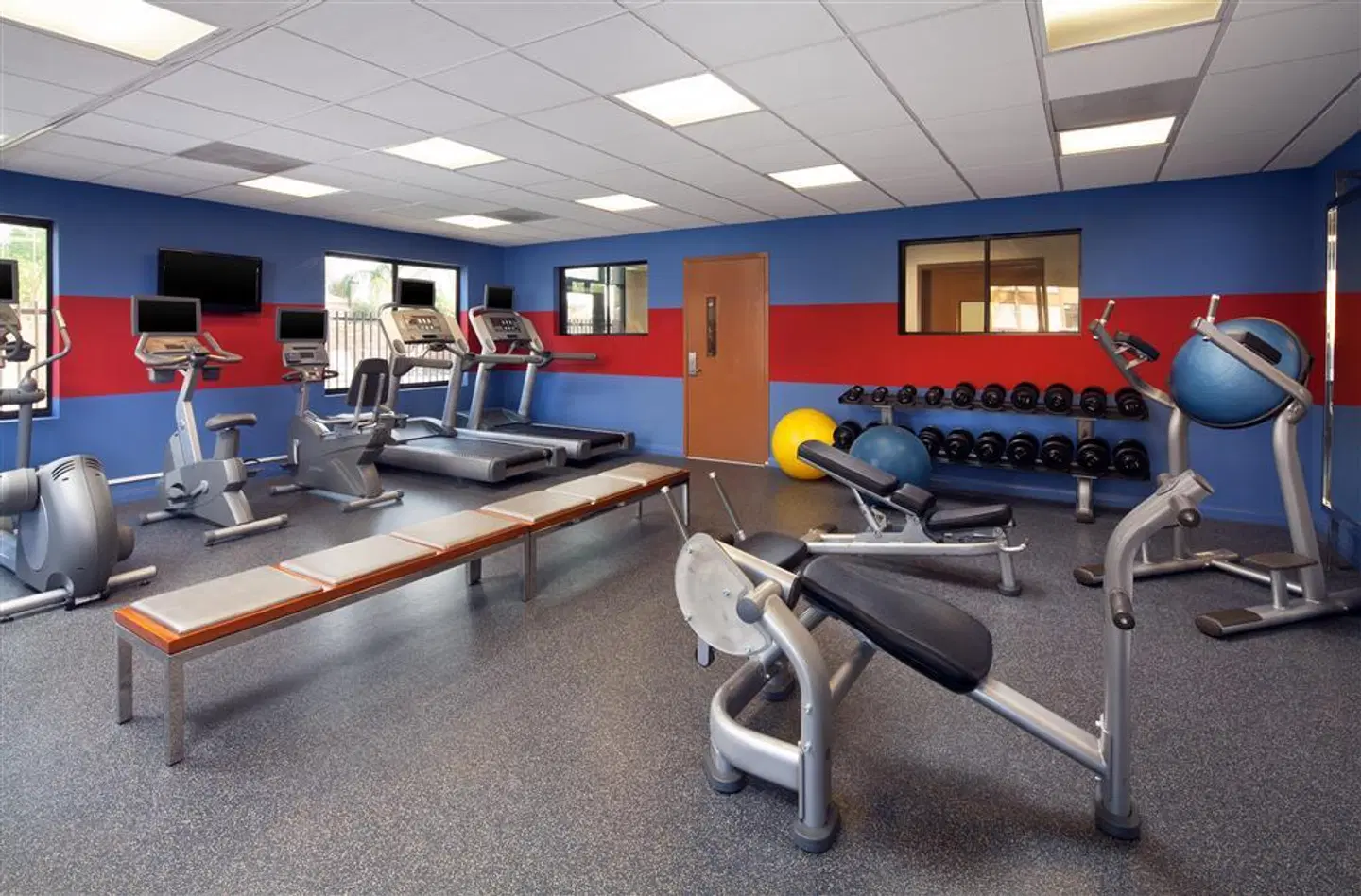 Four Points by Sheraton, Ontario-Rancho Cucamonga SPORTS_AND_LEISURE