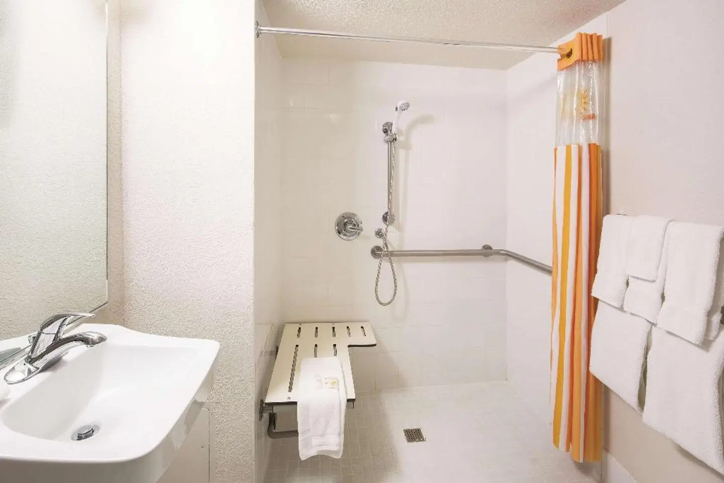 La Quinta Inn Sacramento Downtown Badezimmer