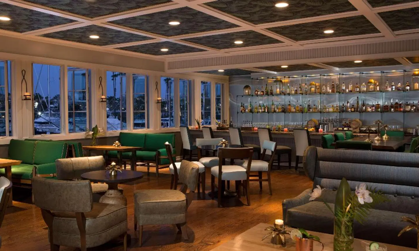 The Portofino Hotel & Marina Bar