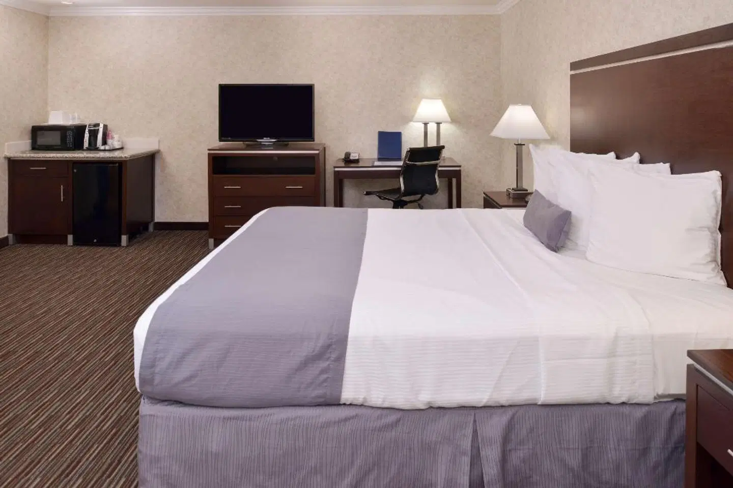 Best Western Galleria Inn, Redondo Beach ROOM_EXAMPLE