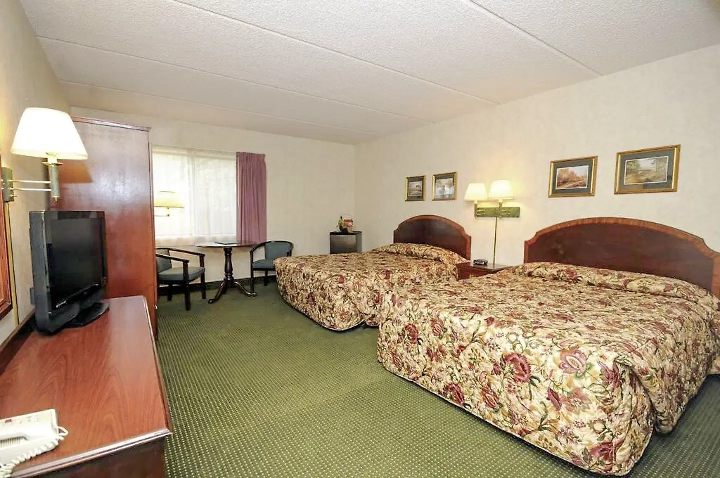 Yosemite Miners Inn ROOM_EXAMPLE