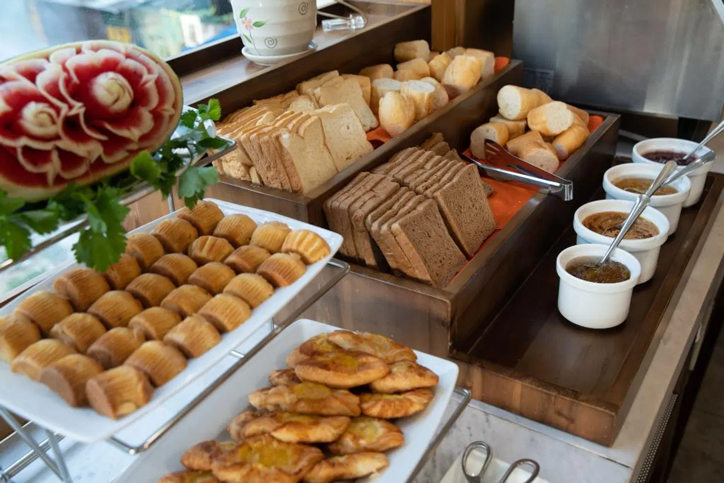 Golden Lotus Hotel Restaurant