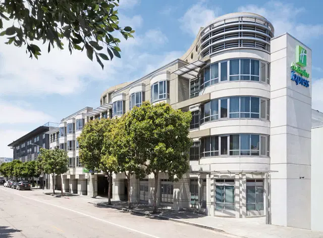 Holiday Inn Express and Suites Fisherman's Wharf EXTERIOR