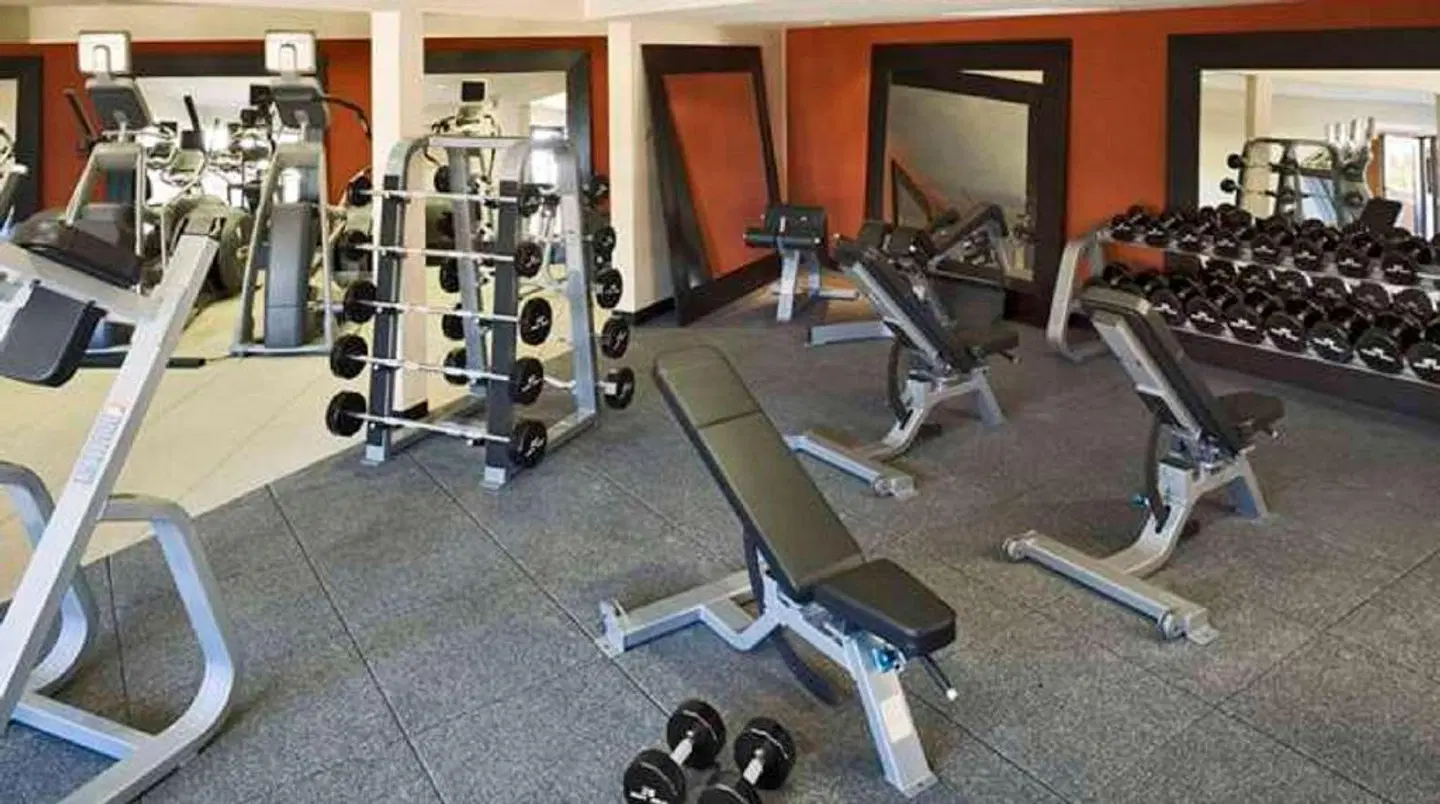 Hilton Garden Inn Monterey SPORTS_AND_LEISURE