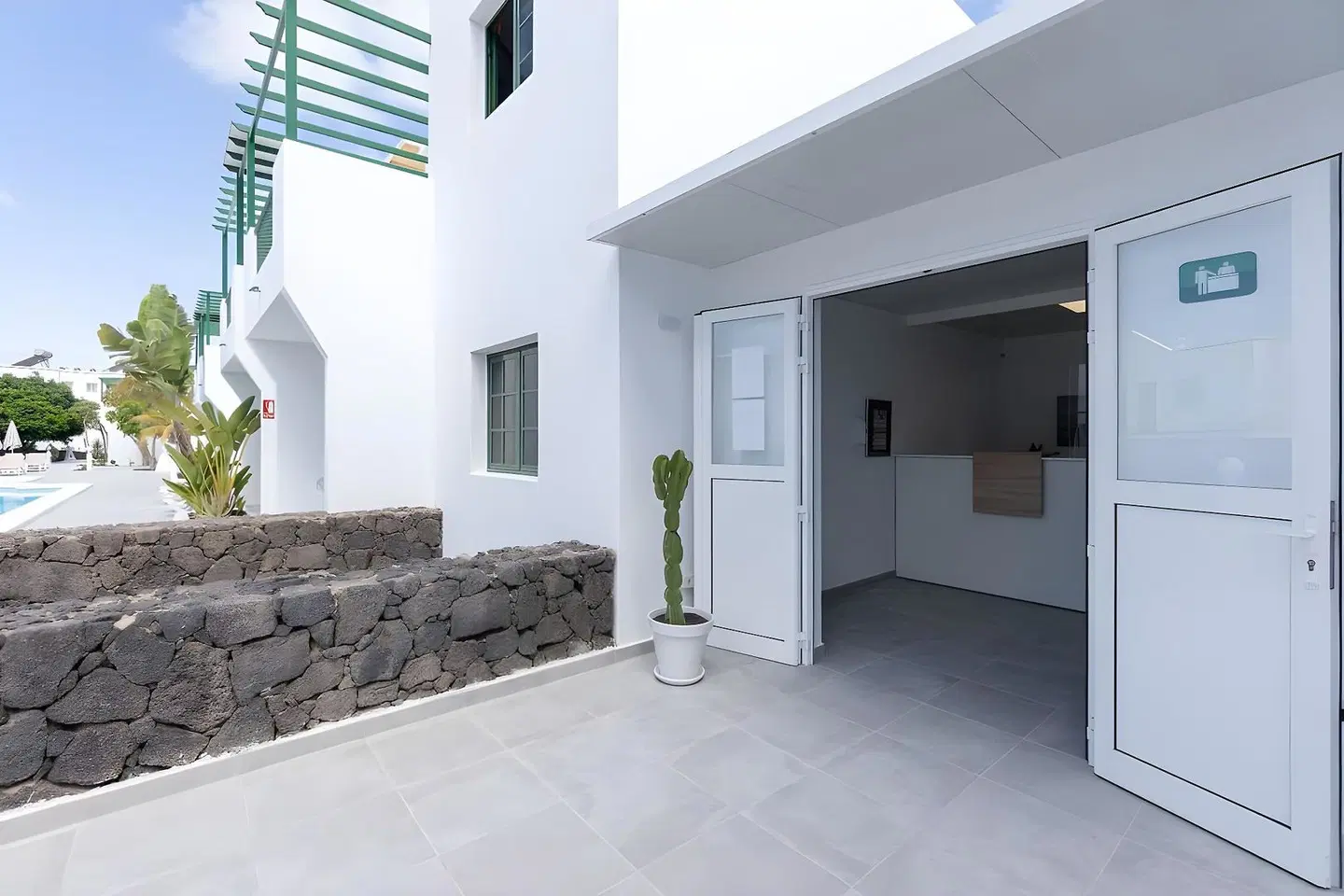 Aloe Apartments EXTERIOR