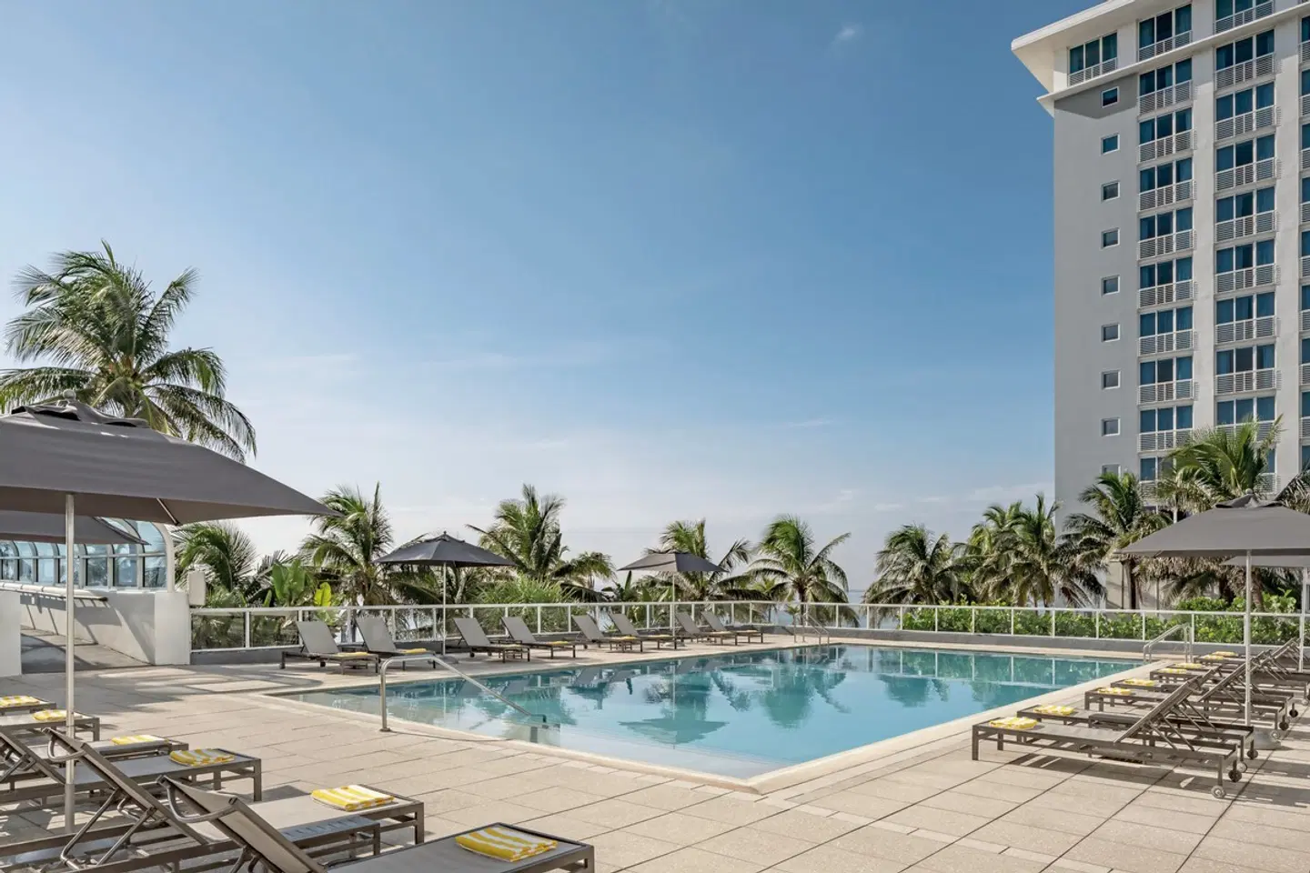 Westin Beach Resort Fort Lauderdale OUTDOOR_POOL