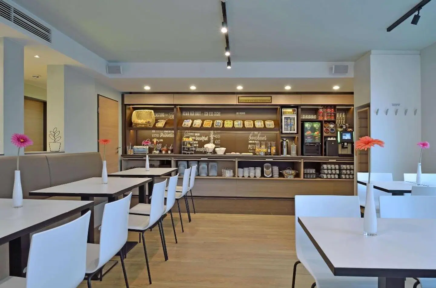 B&B Hotel Würzburg Bar