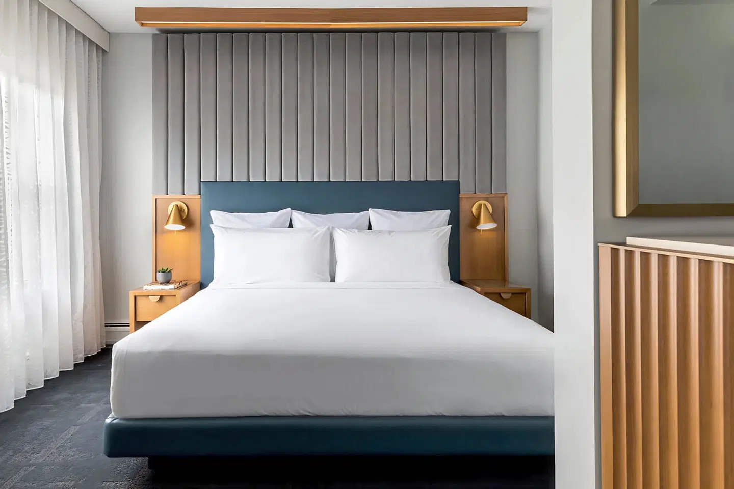 Hotel 55 Chicago Downtown ROOM_EXAMPLE