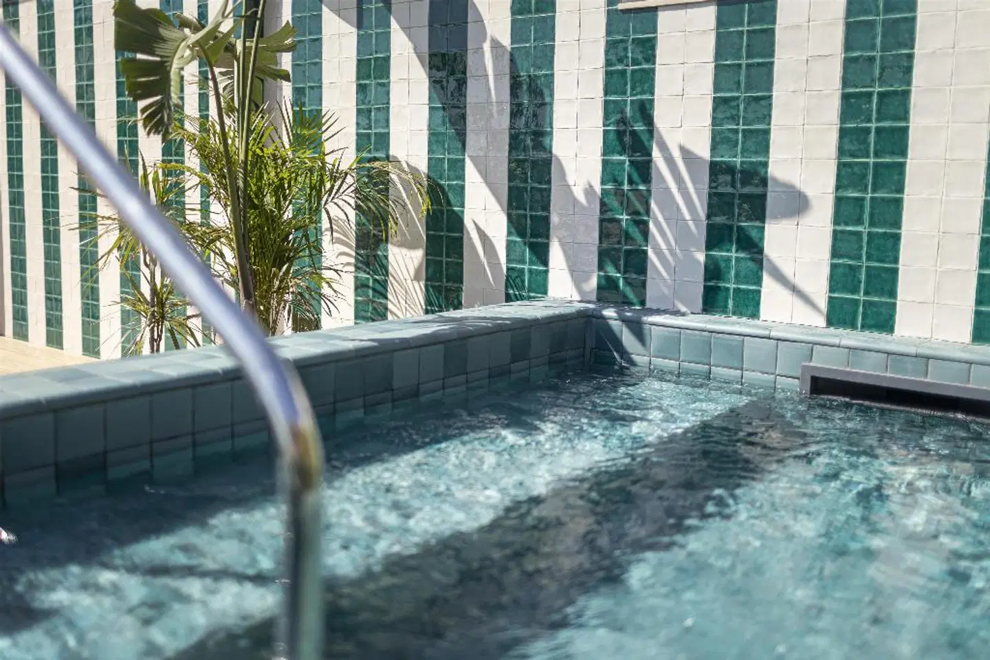 Via Sants Hotel Barcelona, Tapestry Collection by Hilton OUTDOOR_POOL