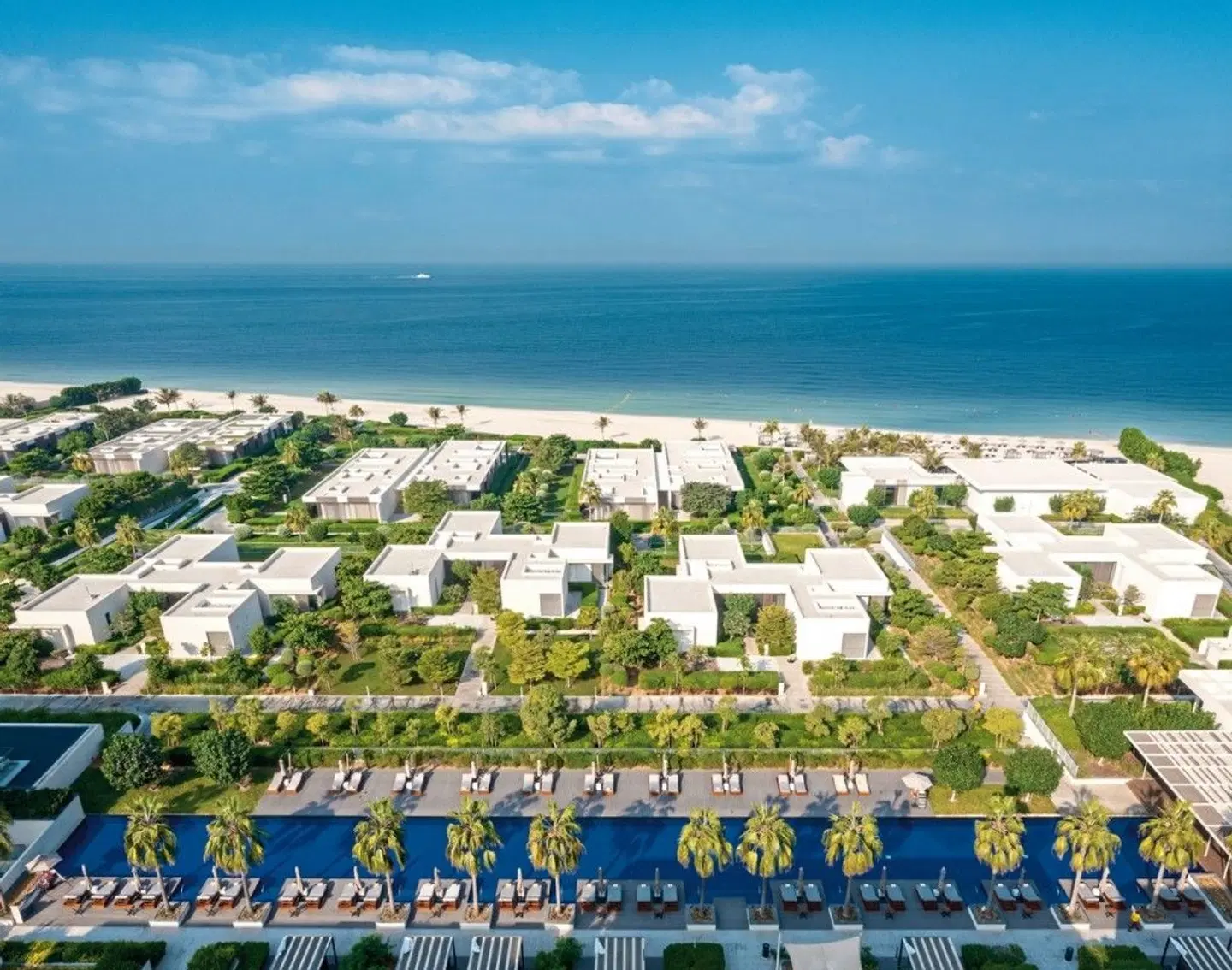 Al Zorah Beach Resort EXTERIOR