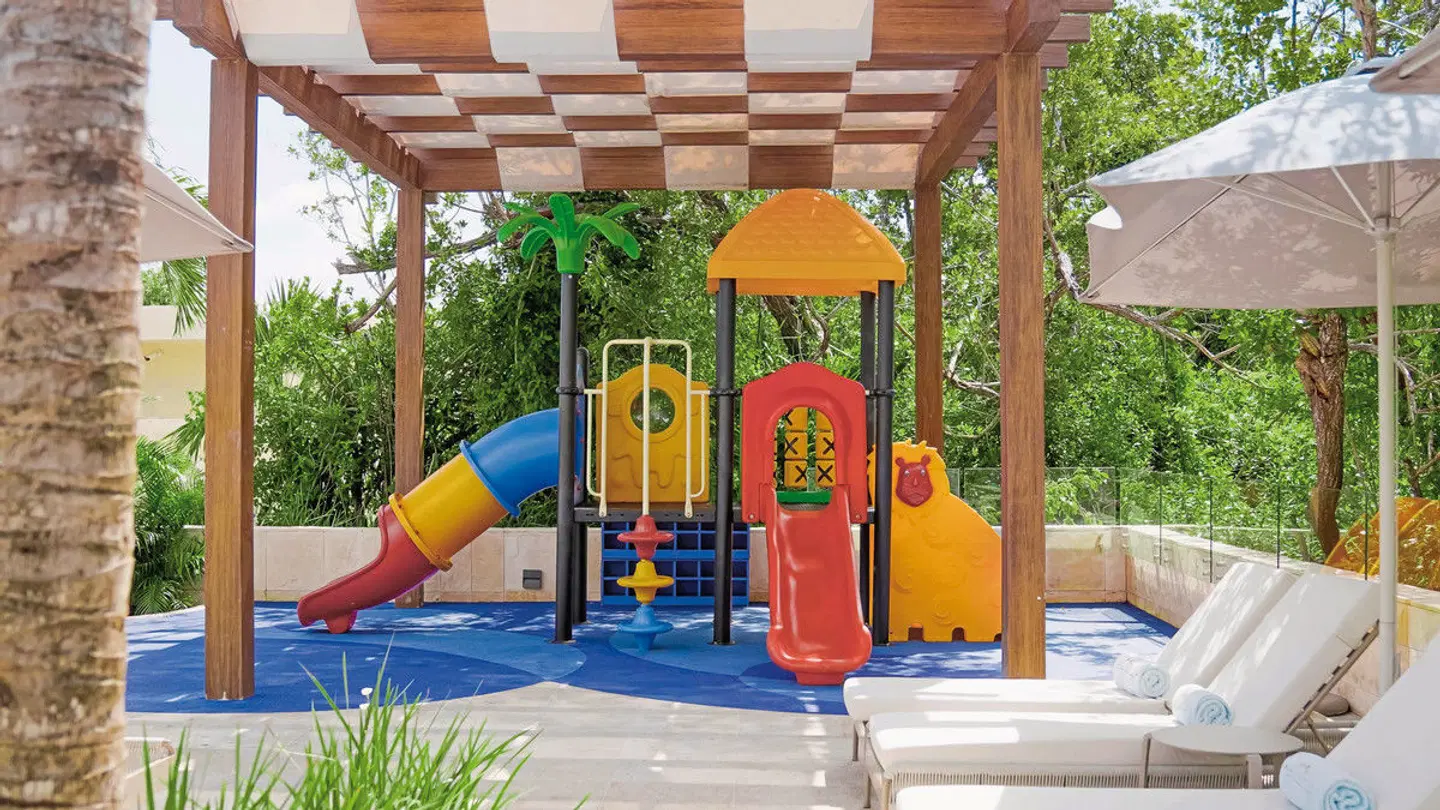 Family Selection at Grand Palladium Kantenah Resort & Spa SPORTS_AND_LEISURE