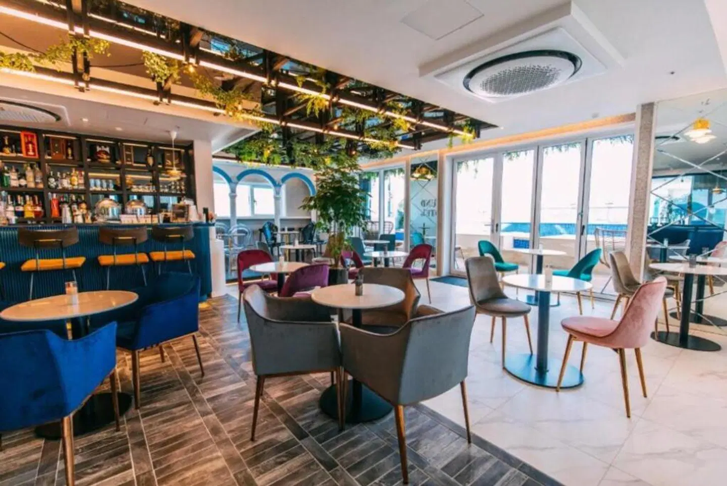 Hound Hotel Busan Station Restaurant