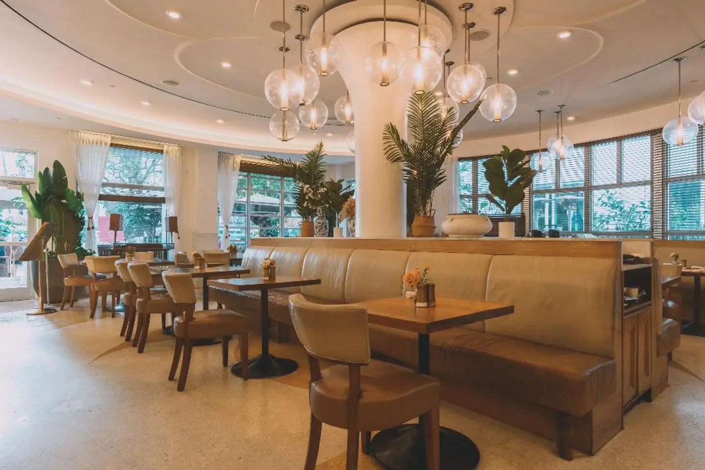 Berkeley Shore Hotel & Apts Bar