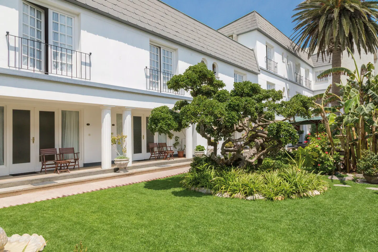 Hansa Hotel EXTERIOR