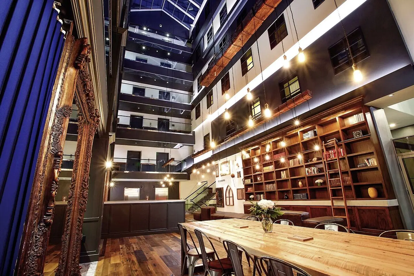 The Metcalfe Hotel EXTERIOR