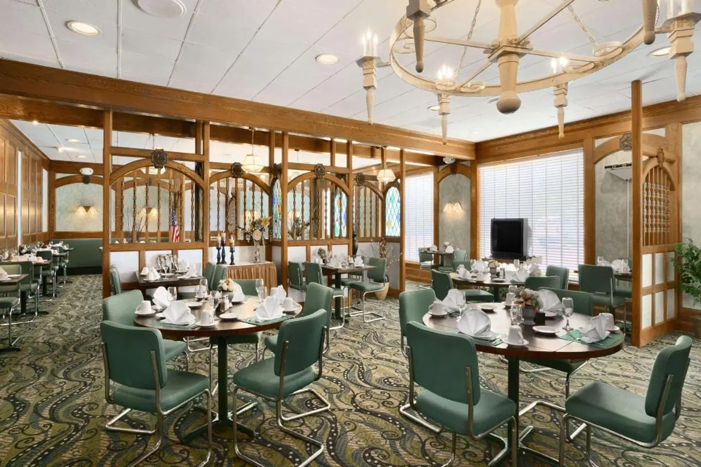 Ramada by Wyndham Washington Restaurant