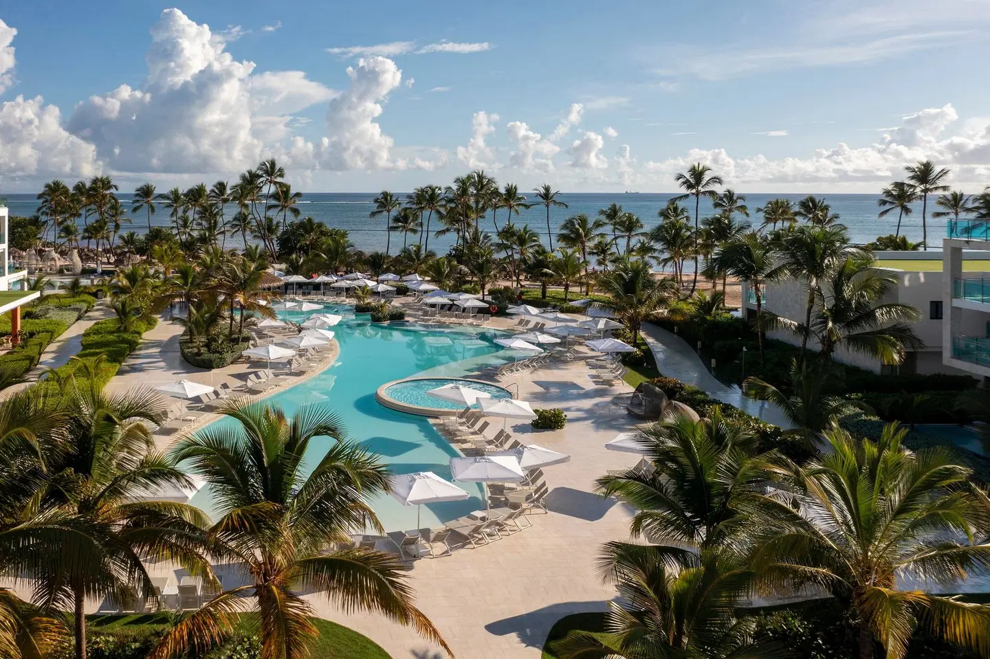Serenade Punta Cana Beach & Spa Resort OUTDOOR_POOL