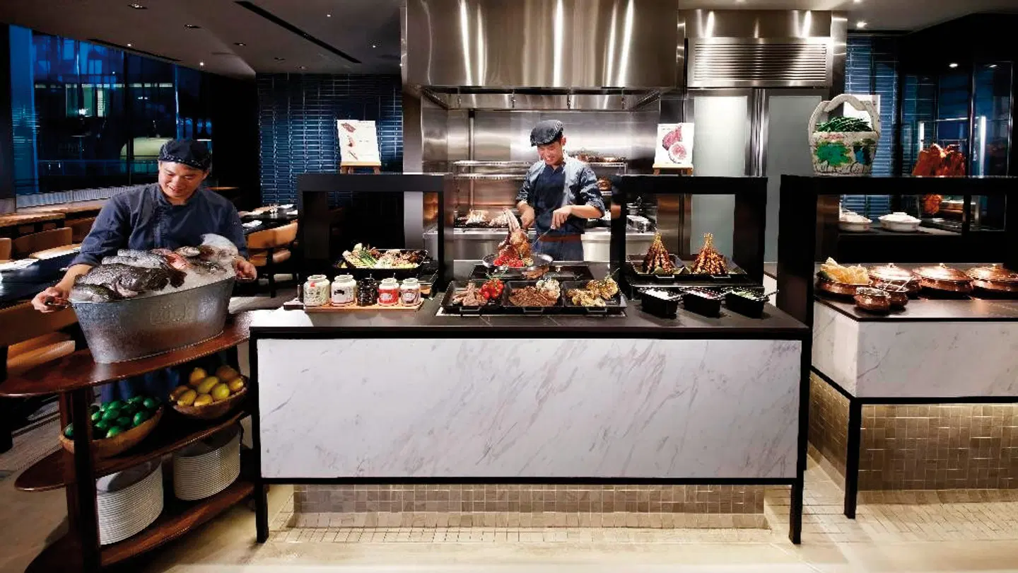 JW Marriott Hotel Singapore South Beach Bar