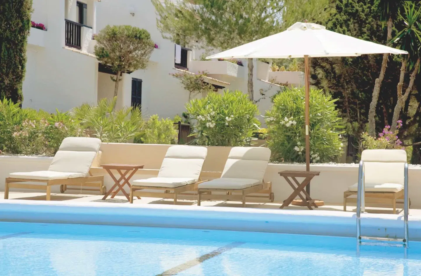 Paraiso de los Pinos OUTDOOR_POOL