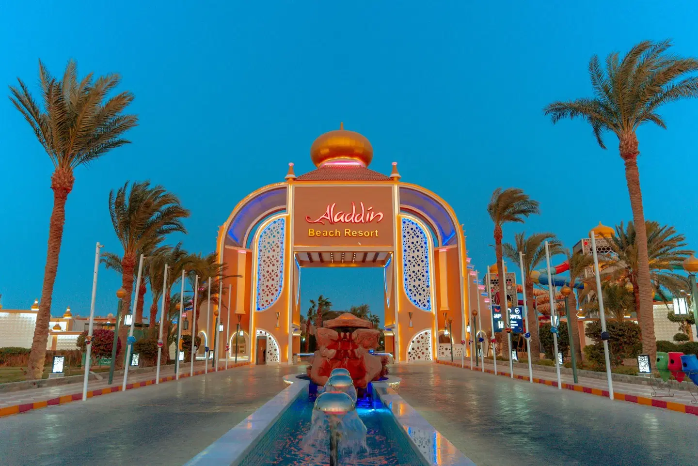 Aladdin Beach Resort EXTERIOR