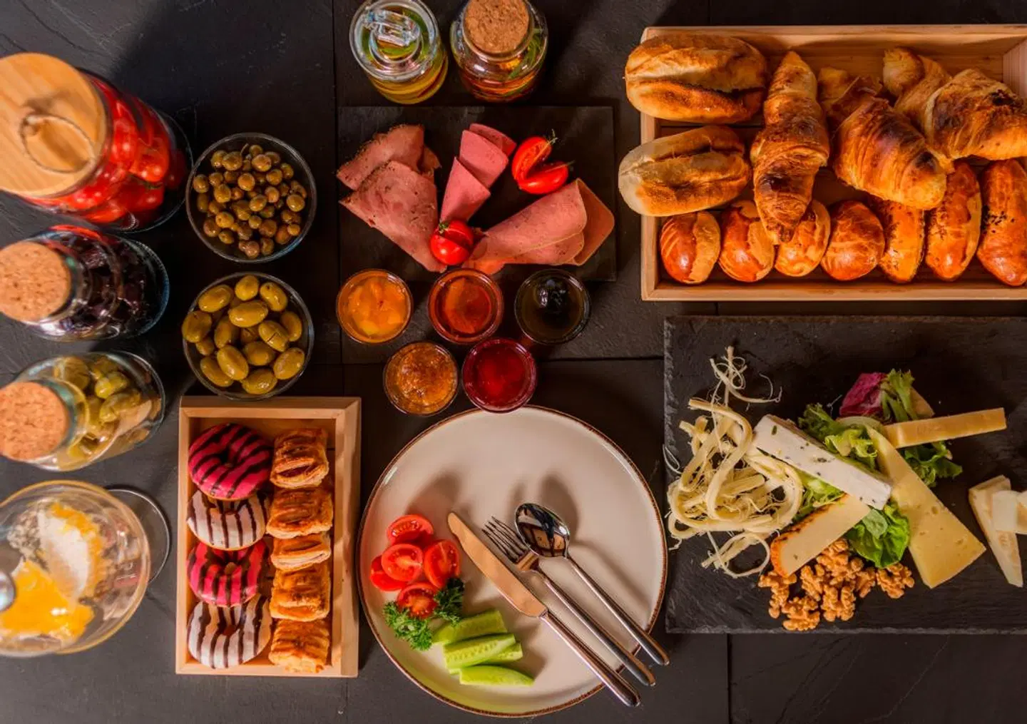 Club Marma Hotel PEOPLE