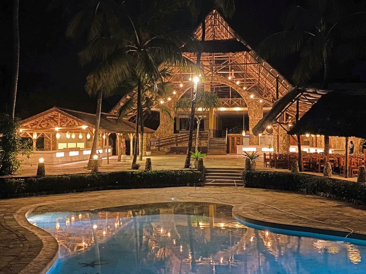 Jaz Amaluna Beach Resort Hallenbad