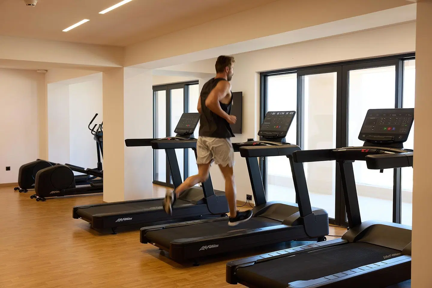 Oros Luxury Beach Resort SPORTS_AND_LEISURE