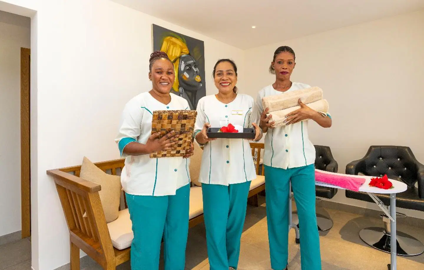 TOA Hotel & Spa Zanzibar PEOPLE