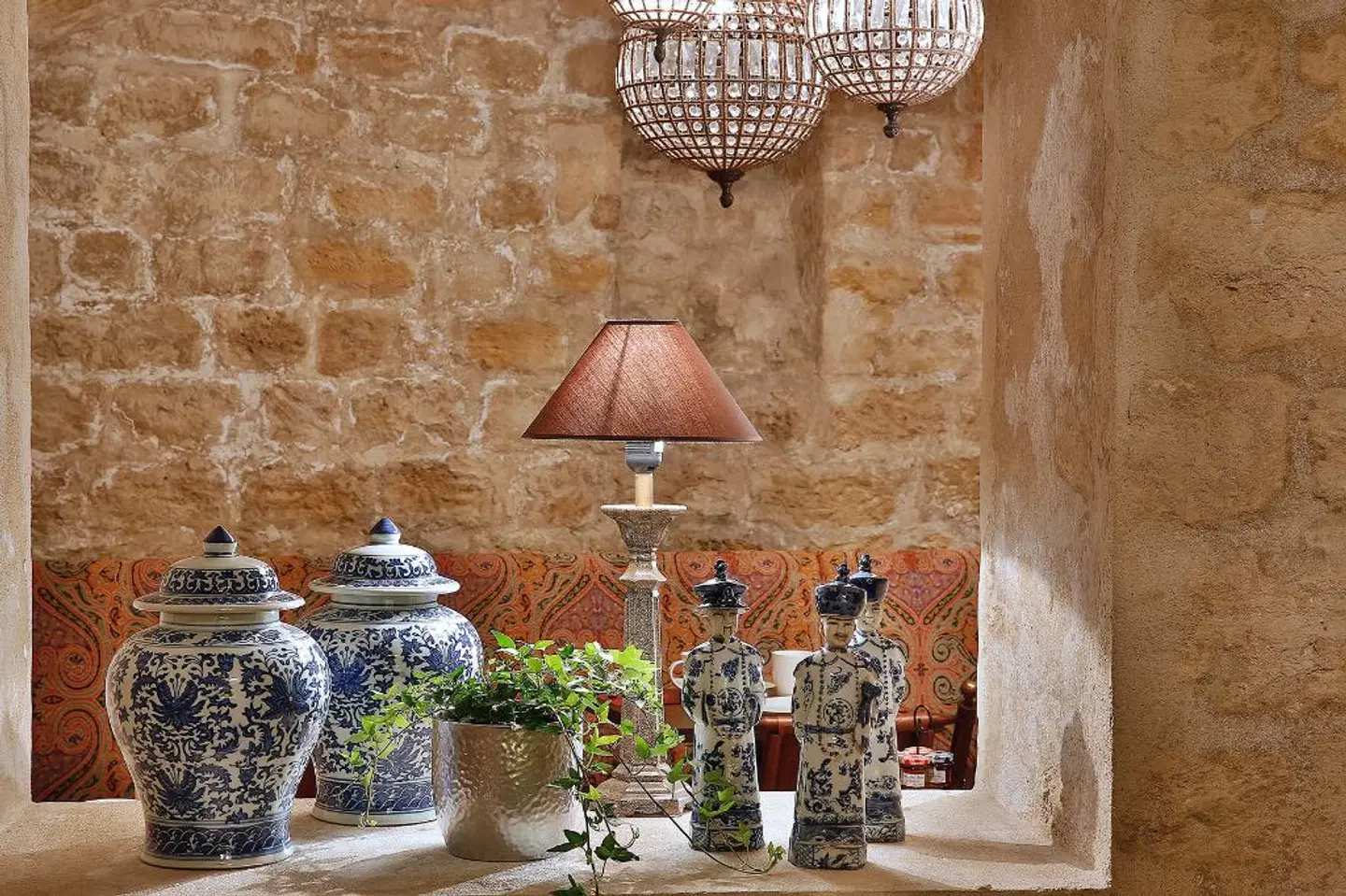 R. Kipling LOUNGE_LOBBY