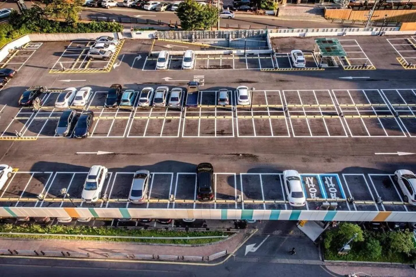 J Dream Hotel EXTERIOR