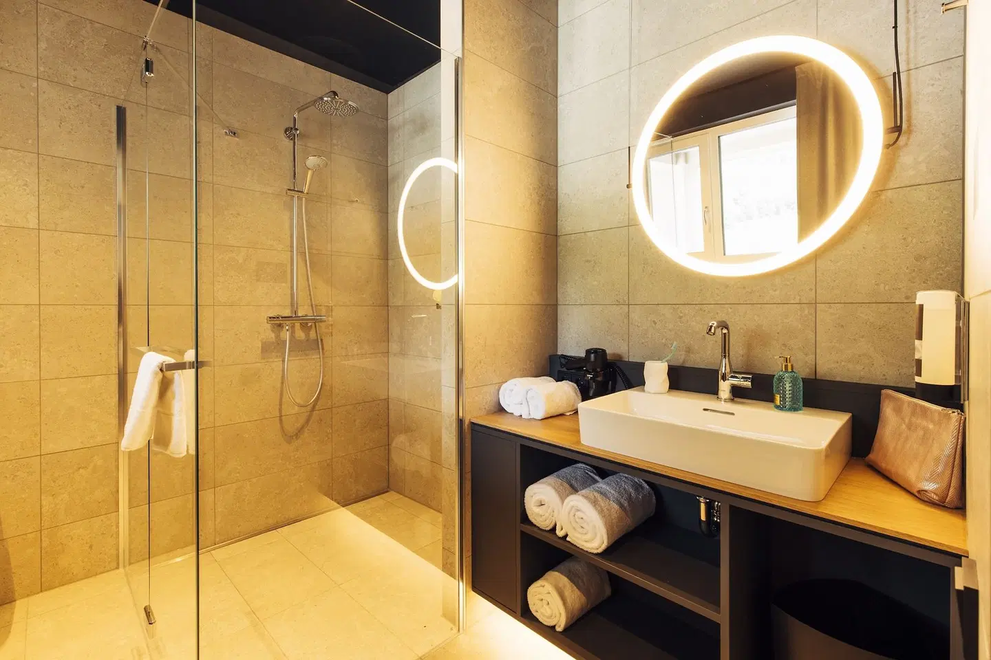 harry's home Telfs Badezimmer