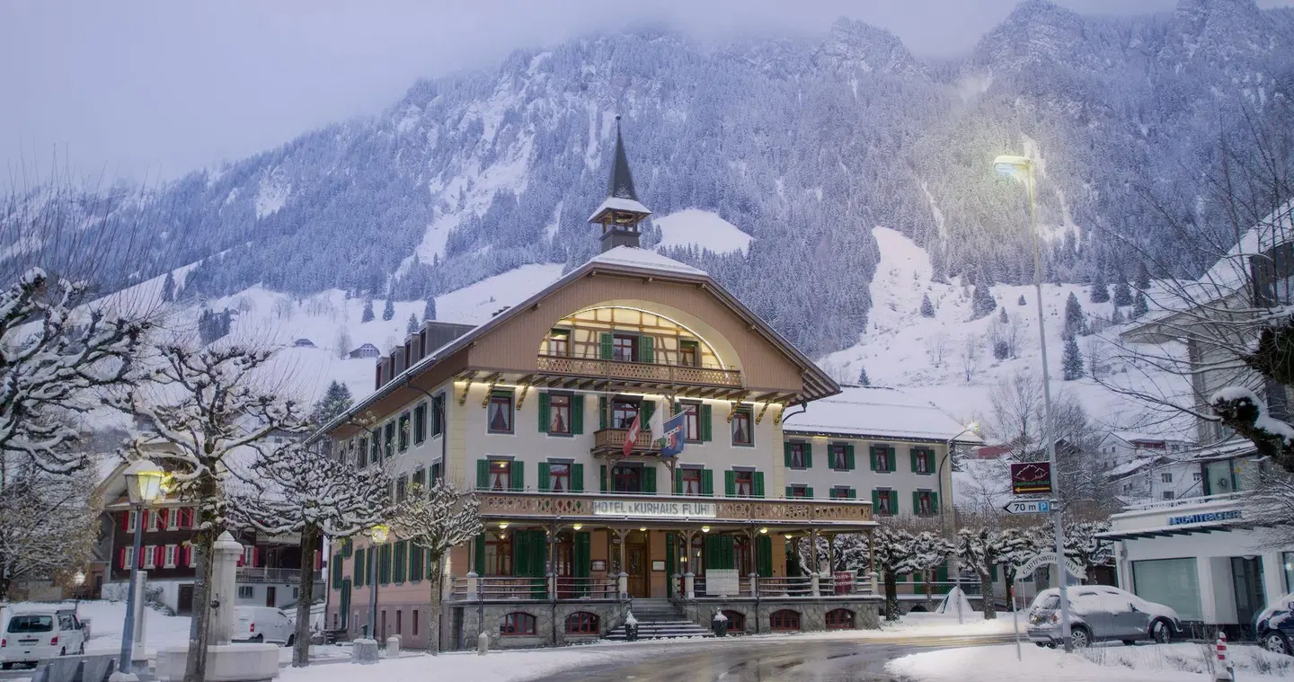FLÜHLI Hotel Kurhaus EXTERIOR