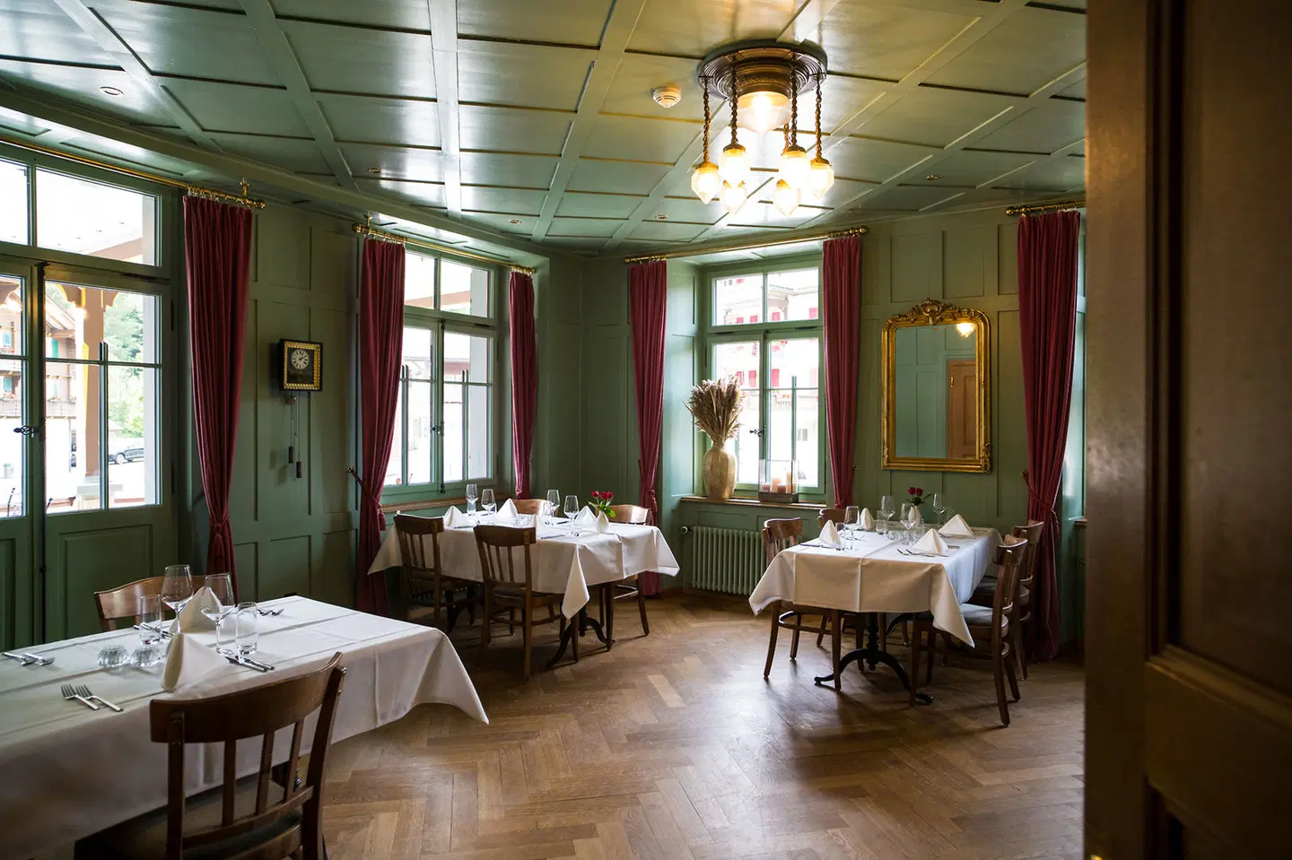 FLÜHLI Hotel Kurhaus Restaurant