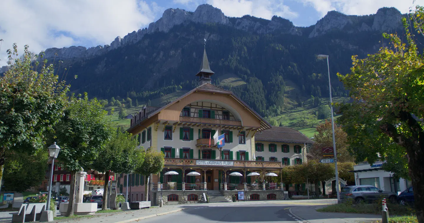 FLÜHLI Hotel Kurhaus EXTERIOR