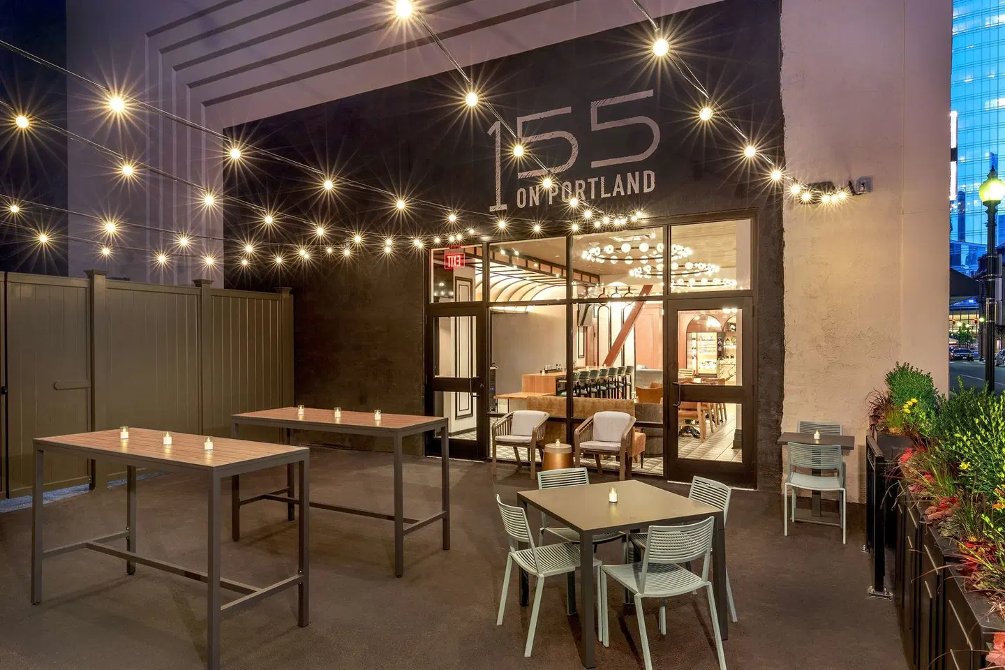 Pennyweight Hotel Boston, Curio Collection by Hilton Restaurant