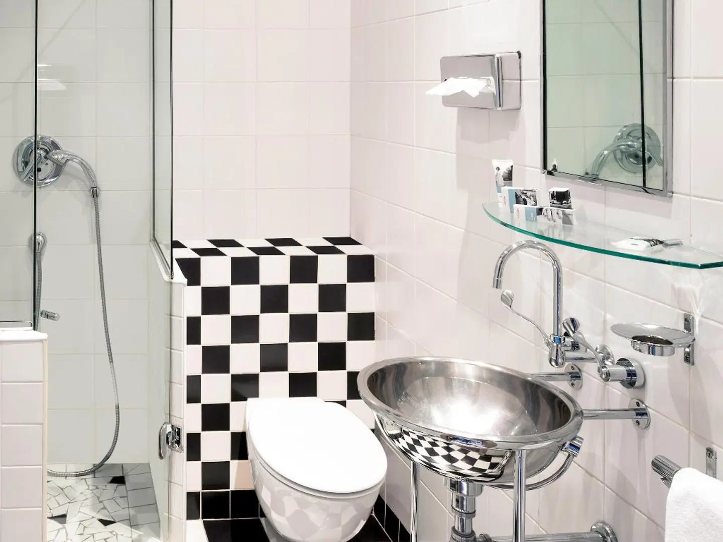 Mercure Lyon Centre Château Perrache hotel Badezimmer