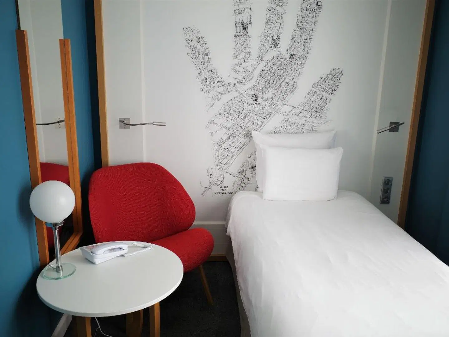 Mercure Lyon Centre Château Perrache hotel ROOM_EXAMPLE