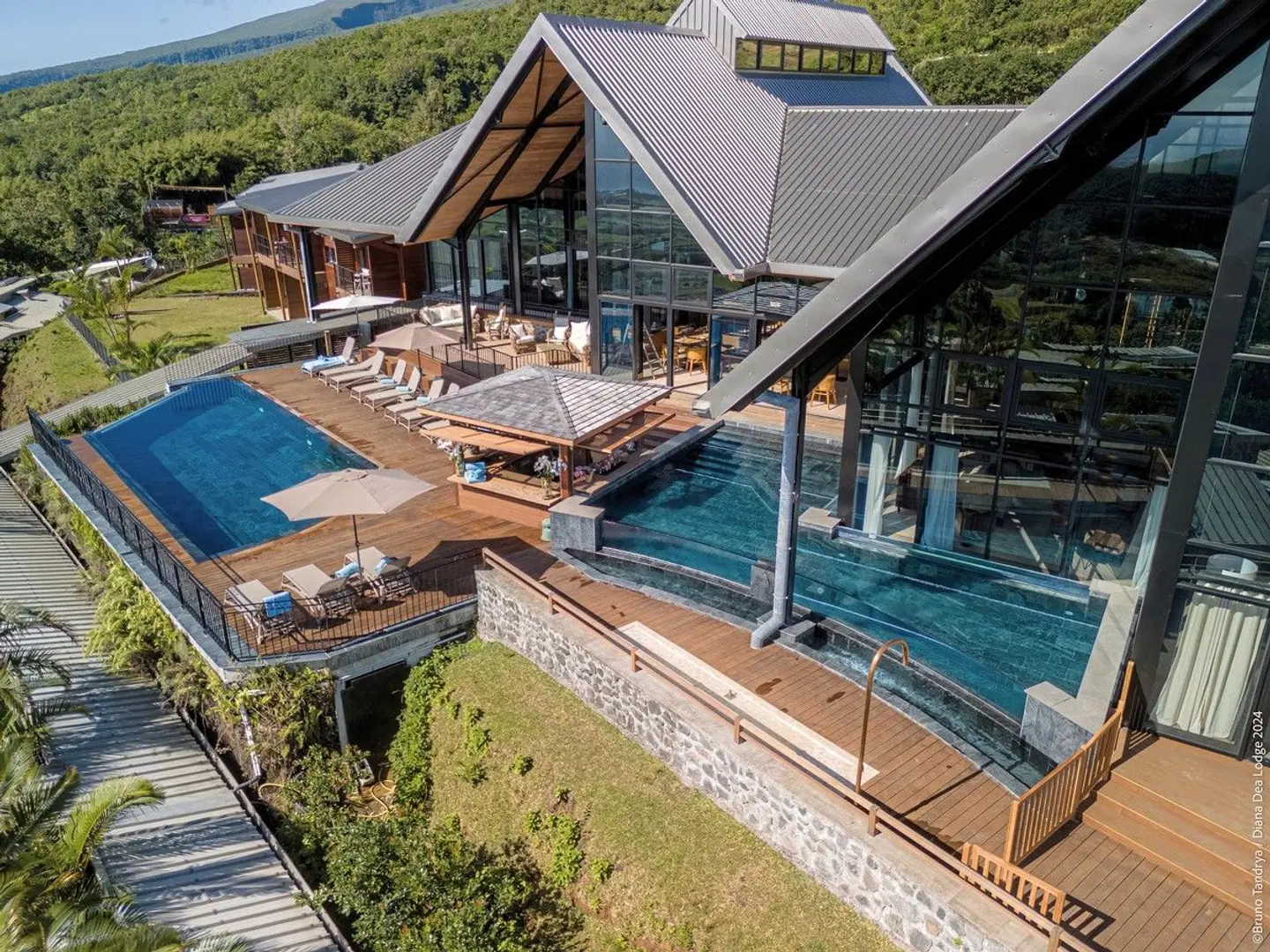 Diana Dea Lodge OUTDOOR_POOL